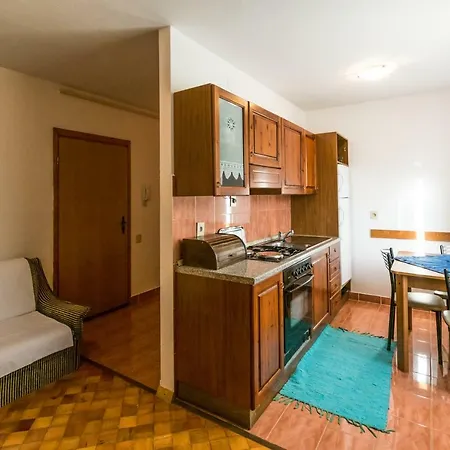 Mirjana Apartament *